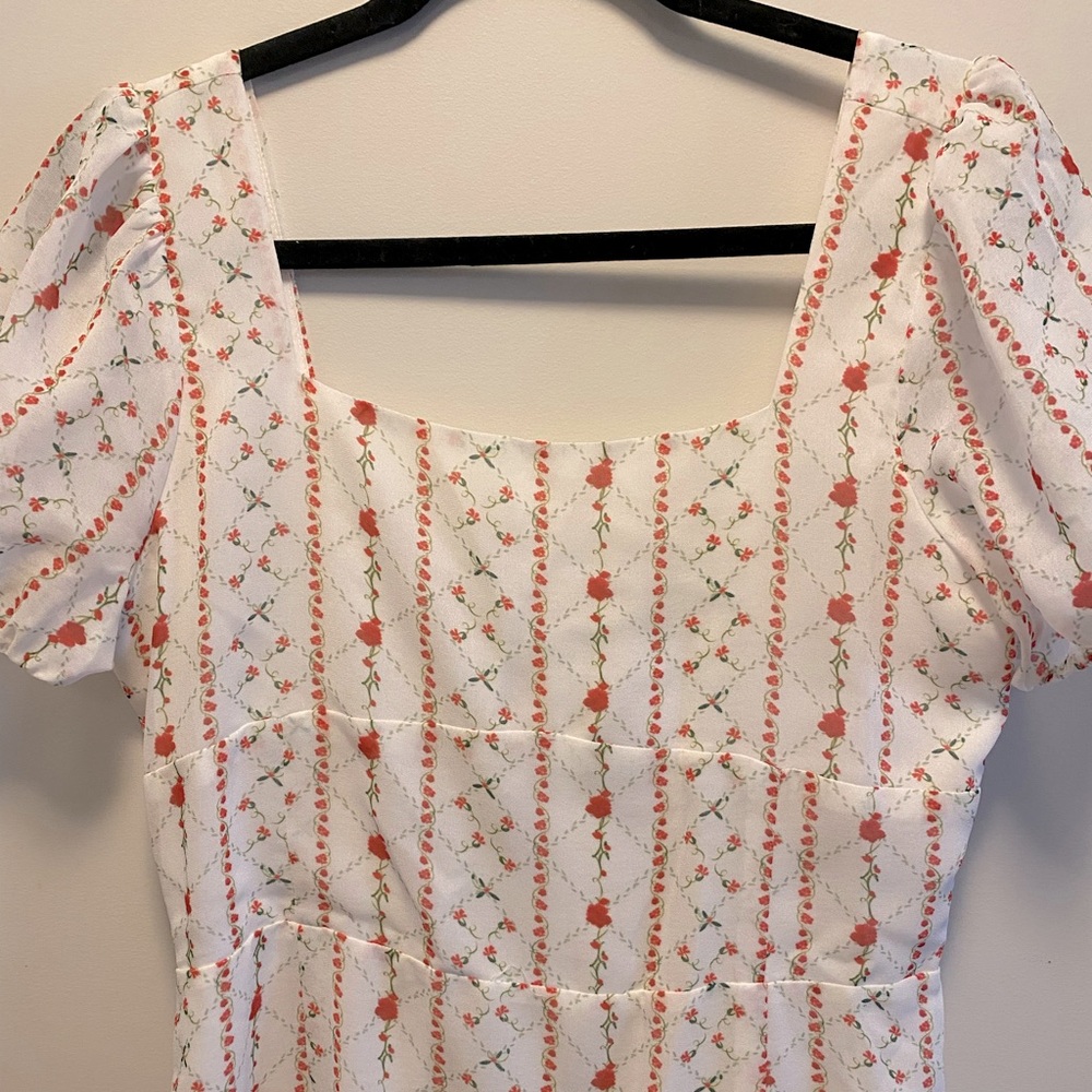 With Jean White Midi Dress with Red Floral Print - Picture 7 of 7